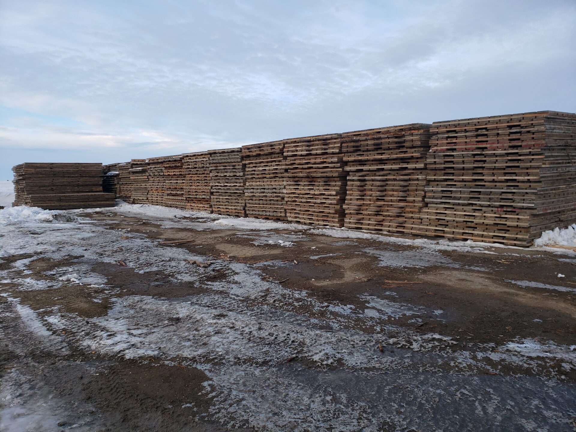 Shmittys Shwabbin access mats & rig mats stacked